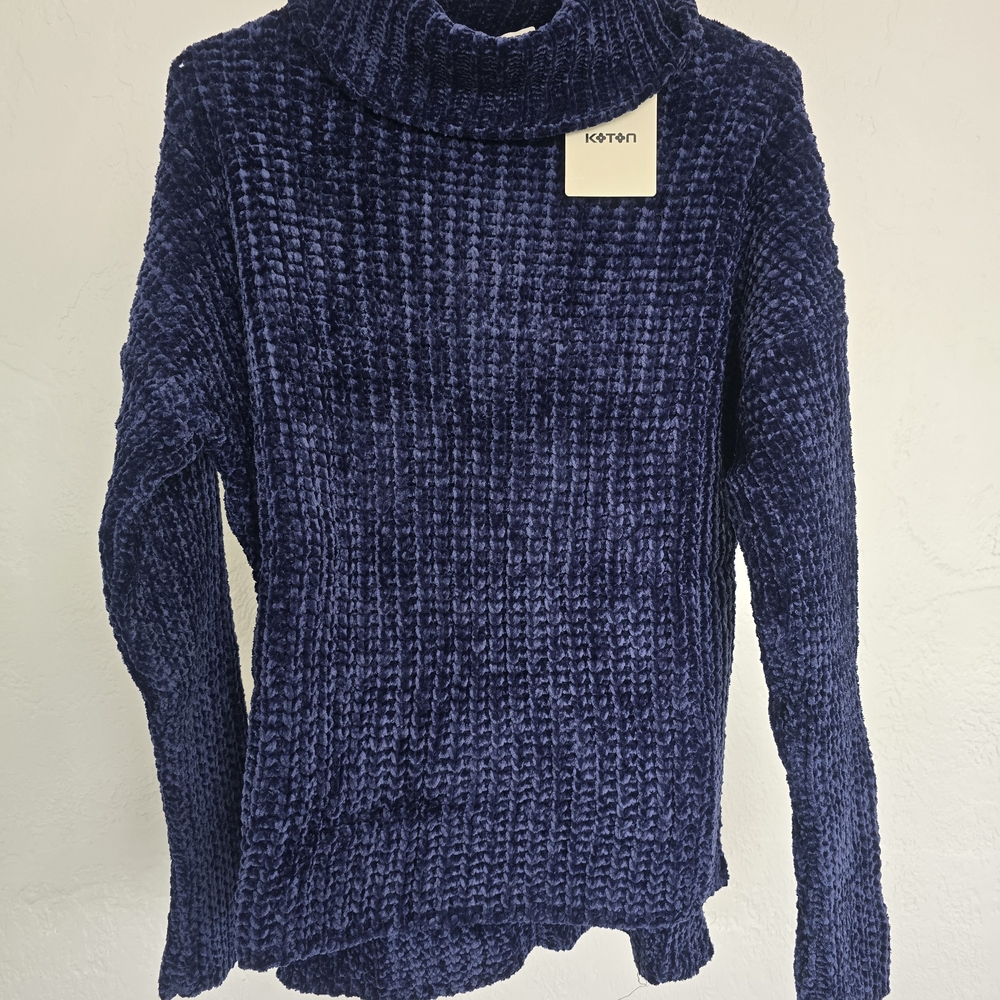 Koren Navy Blue Women's Sweater
